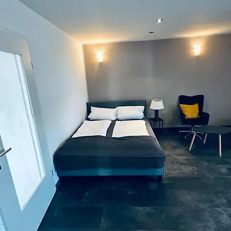 Mit Balkon In * Calden