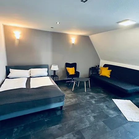 Lägenhet Mit Balkon In *