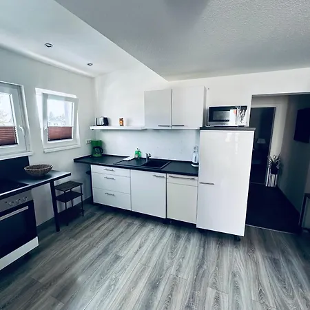 Mit Balkon In Calden